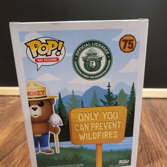 Ad Icons Smokey Bear Flocked Hot Topic Exclusive Funko Pop - Picture 3 of 11